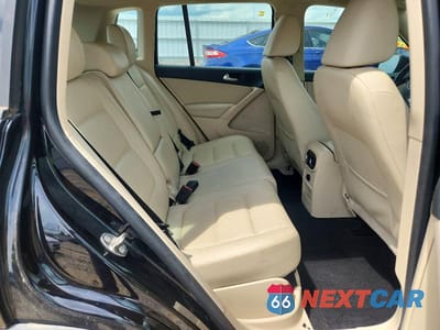 Zdjęcie 11 z 13 samochodu: 2016 VOLKSWAGEN TIGUAN S VIN:WVGAV7AX9GW501787 - miniatura