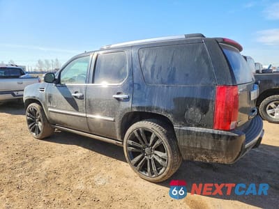 Drugie zdjęcie samochodu z przodu: 2010 CADILLAC ESCALADE PREMIUM VIN:1GYUKCEF4AR120885 - miniatura