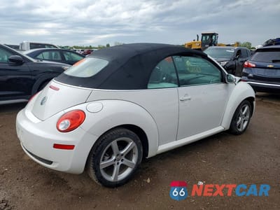 Trzecie zdjęcie samochodu z tyłu: 2010 VOLKSWAGEN NEW BEETLE VIN:3VWRW3AL6AM003349 - miniatura