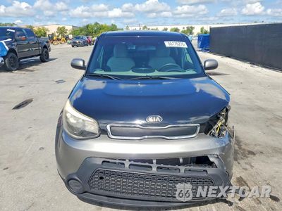 Piąte zdjęcie samochodu w środku: 2016 KIA SOUL BASE VIN:KNDJN2A28G7244319 - miniatura