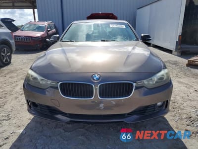 Piąte zdjęcie samochodu w środku: 2013 BMW 328 I SULEV VIN:WBA3C1G57DNR49322 - miniatura