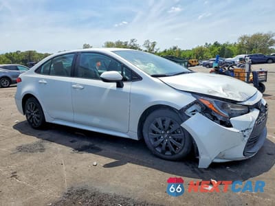 Czwarte zdjęcie samochodu z boku: 2023 TOYOTA COROLLA LE VIN:5YFB4MDE8PP071389 - miniatura