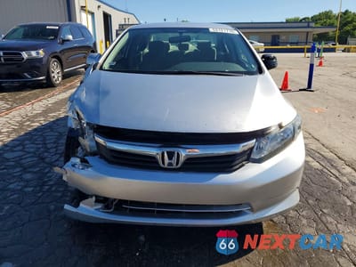 Piąte zdjęcie samochodu w środku: 2012 HONDA CIVIC LX VIN:19XFB2F5XCE085055 - miniatura