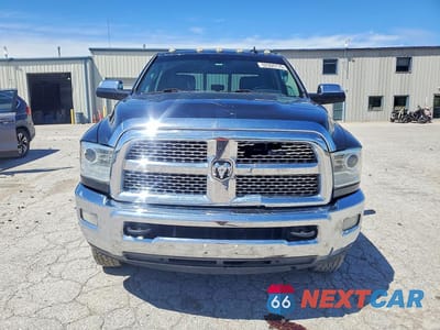 Piąte zdjęcie samochodu w środku: 2016 RAM 3500 LARAMIE VIN:3C63RRJLXGG365914 - miniatura