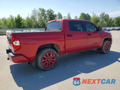 Trzecie zdjęcie samochodu z tyłu: 2018 TOYOTA TUNDRA CREWMAX LIMITED VIN:5TFHY5F11JX739475 - miniatura