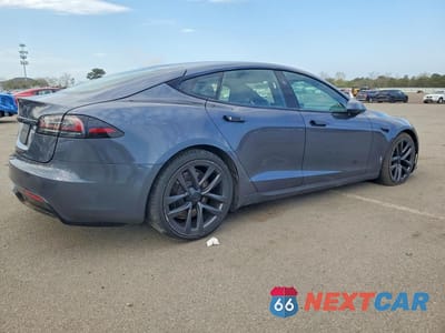 Trzecie zdjęcie samochodu z tyłu: 2023 TESLA MODEL S VIN:5YJSA1E53PF518342 - miniatura