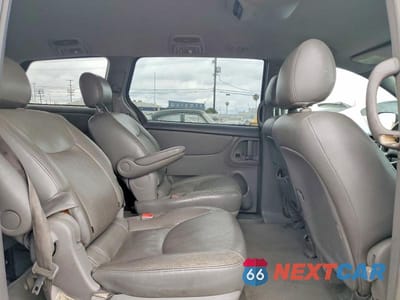 Zdjęcie 11 z 13 samochodu: 2004 TOYOTA SIENNA LE 7 PASSENGER VIN:5TDZA23C54S116822 - miniatura