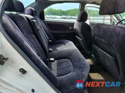 Zdjęcie 10 z 12 samochodu: 2002 HYUNDAI SONATA GLS VIN:KMHWF35H62A649352 - miniatura