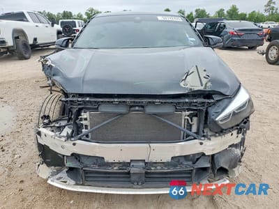 Piąte zdjęcie samochodu w środku: 2024 BMW 228I VIN:WBA53AK02R7N72480 - miniatura