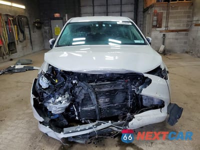 Piąte zdjęcie samochodu w środku: 2017 CHRYSLER PACIFICA LX VIN:2C4RC1CG1HR665570 - miniatura