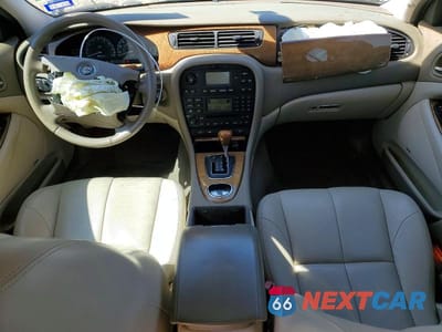 Zdjęcie 8 z 12 samochodu: 2003 JAGUAR S-TYPE VIN:SAJEA01U33HM85679 - miniatura
