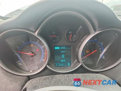 Zdjęcie 9 z 12 samochodu: 2015 CHEVROLET CRUZE LT VIN:1G1PC5SB2F7243254 - miniatura