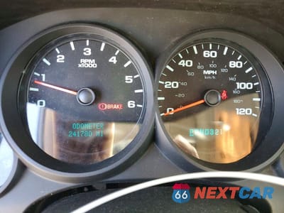 Zdjęcie 9 z 12 samochodu: 2008 GMC SIERRA C1500 VIN:1GTEC19028Z241734 - miniatura