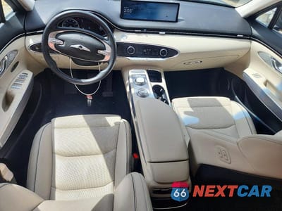 Zdjęcie 8 z 13 samochodu: 2024 GENESIS GV70 VIN:5NMMADTB1RH001089 - miniatura