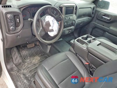 Zdjęcie 8 z 12 samochodu: 2021 CHEVROLET SILVERADO K1500 VIN:3GCNYAEF0MG203179 - miniatura