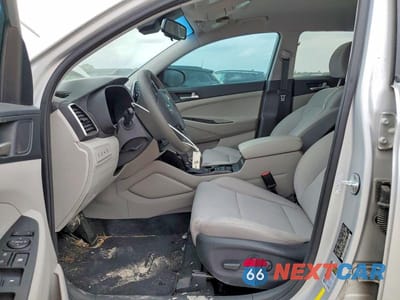 Zdjęcie 7 z 13 samochodu: 2019 HYUNDAI TUCSON SEL VIN:KM8J33AL1KU941650 - miniatura