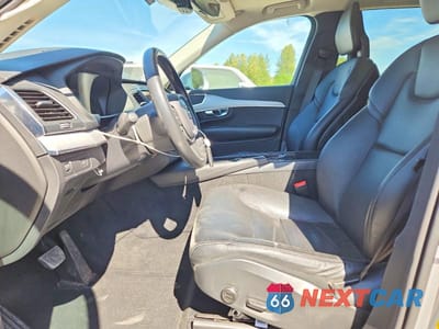 Zdjęcie 7 z 14 samochodu: 2021 VOLVO XC90 T5 MOMENTUM VIN:YV4102PK6M1709262 - miniatura