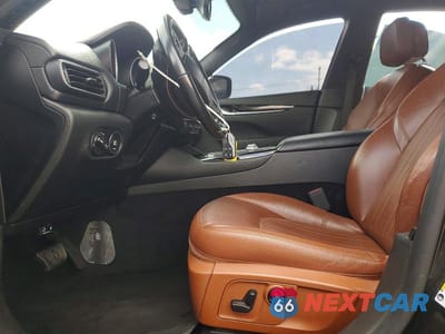 Zdjęcie 7 z 13 samochodu: 2019 MASERATI LEVANTE VIN:ZN661XUA6KX322668 - miniatura