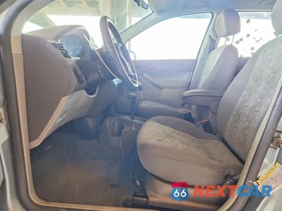 Zdjęcie 7 z 12 samochodu: 2005 FORD FOCUS ZXW VIN:1FAFP36N15W214564 - miniatura