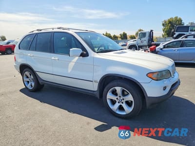 Czwarte zdjęcie samochodu z boku: 2005 BMW X5 4.4I VIN:5UXFB53515LV12444 - miniatura