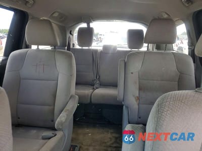 Zdjęcie 10 z 13 samochodu: 2015 HONDA ODYSSEY LX VIN:5FNRL5H20FB116889 - miniatura