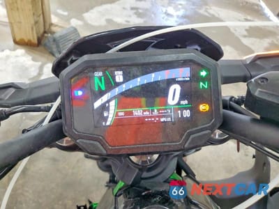 Zdjęcie 7 z 9 samochodu: 2025 KAWASAKI ER650 N VIN:ML5EREN12SDAF1787 - miniatura