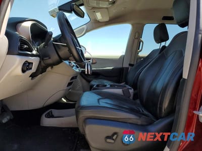 Zdjęcie 7 z 13 samochodu: 2019 CHRYSLER PACIFICA TOURING L VIN:2C4RC1BG8KR651268 - miniatura