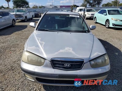 Piąte zdjęcie samochodu w środku: 2001 HYUNDAI ELANTRA GL/VE VIN:KMHDN55D31U027324 - miniatura