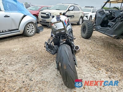 Czwarte zdjęcie samochodu z boku: 2026 BMW S 1000 RR VIN:WB10P2309T6M28716 - miniatura