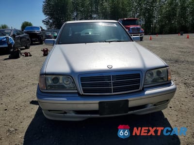 Piąte zdjęcie samochodu w środku: 2000 MERCEDES-BENZ C 230 VIN:WDBHA24G6YA829727 - miniatura