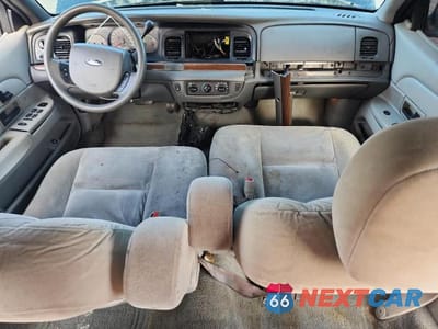 Zdjęcie 8 z 12 samochodu: 2005 FORD CROWN VICTORIA VIN:2FAFP73W65X130913 - miniatura