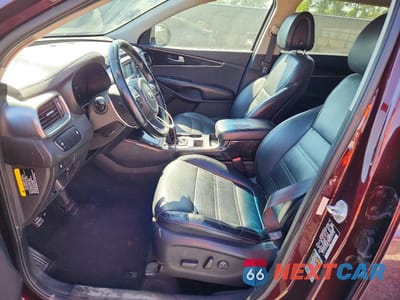 Zdjęcie 7 z 12 samochodu: 2016 KIA SORENTO EX VIN:5XYPHDA12GG137175 - miniatura