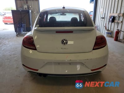 Zdjęcie 6 z 13 samochodu: 2019 VOLKSWAGEN BEETLE SE VIN:3VWJD7AT4KM708209 - miniatura