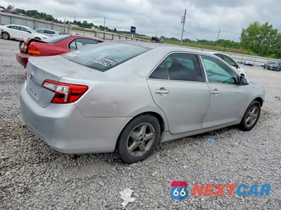 Trzecie zdjęcie samochodu z tyłu: 2012 TOYOTA CAMRY L VIN:4T1BF1FK3CU628701 - miniatura