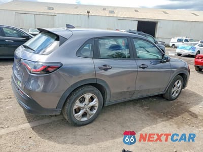 Trzecie zdjęcie samochodu z tyłu: 2023 HONDA HR-V LX VIN:3CZRZ2H35PM749479 - miniatura