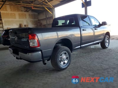 Trzecie zdjęcie samochodu z tyłu: 2022 RAM 2500 BIG HORN VIN:3C6UR5DL6NG298945 - miniatura