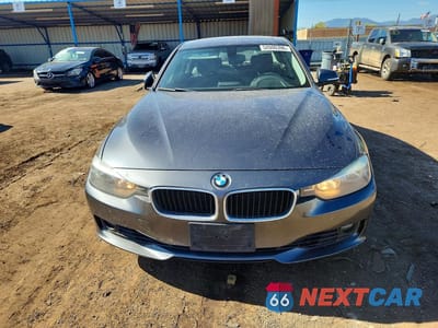 Piąte zdjęcie samochodu w środku: 2013 BMW 328 I SULEV VIN:WBA3C1G51DNR46853 - miniatura
