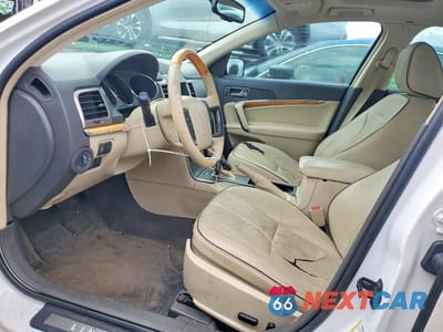 Zdjęcie 7 z 12 samochodu: 2010 LINCOLN MKZ VIN:3LNHL2GCXAR642907 - miniatura
