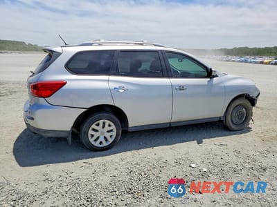 Trzecie zdjęcie samochodu z tyłu: 2017 NISSAN PATHFINDER SL VIN:5N1DR2MNXHC902685 - miniatura