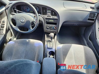 Zdjęcie 8 z 12 samochodu: 2005 HYUNDAI ELANTRA GLS VIN:KMHDN45D25U985581 - miniatura