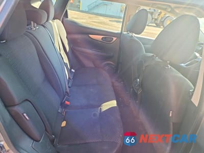 Zdjęcie 10 z 12 samochodu: 2023 NISSAN QASHQAI S VIN:JN1BJ1AV5PW000821 - miniatura