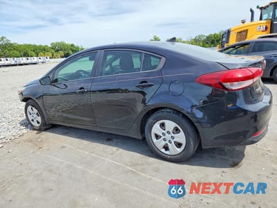 Drugie zdjęcie samochodu z przodu: 2018 KIA FORTE LX VIN:3KPFK4A70JE283533 - miniatura