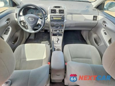 Zdjęcie 8 z 12 samochodu: 2012 TOYOTA COROLLA LE VIN:2T1BU4EE2CC778142 - miniatura