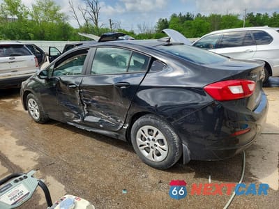 Drugie zdjęcie samochodu z przodu: 2018 CHEVROLET CRUZE LS VIN:1G1BC5SM1J7138063 - miniatura