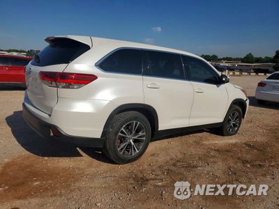 Trzecie zdjęcie samochodu z tyłu: 2019 TOYOTA HIGHLANDER LE VIN:5TDZARFH9KS043130 - miniatura