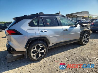 Trzecie zdjęcie samochodu z tyłu: 2021 TOYOTA RAV4 PRIME XSE VIN:JTMFB3FV4MD039875 - miniatura