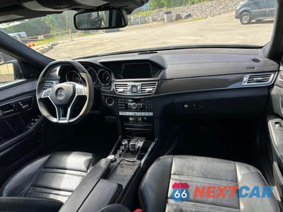 Zdjęcie 6 z 10 samochodu: 2014 MERCEDES-BENZ E 63 AMG-S VIN:WDDHF7GB6EA940456 - miniatura