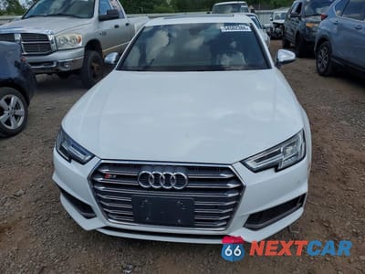 Piąte zdjęcie samochodu w środku: 2018 AUDI S4 PREMIUM PLUS VIN:WAUB4AF42JA019445 - miniatura