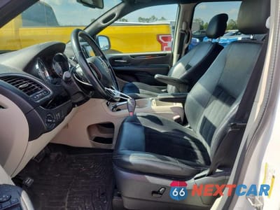 Zdjęcie 7 z 13 samochodu: 2018 DODGE GRAND CARAVAN SXT VIN:2C4RDGCG7JR209448 - miniatura