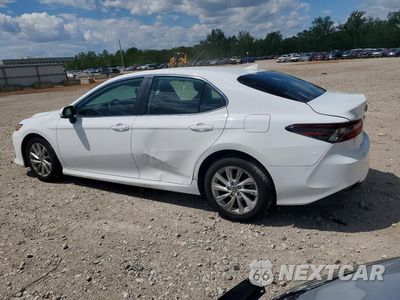 Drugie zdjęcie samochodu z przodu: 2024 TOYOTA CAMRY LE VIN:4T1C11AK1RU860880 - miniatura